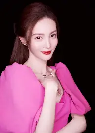 今晨NBA季后赛传出新动向，密尔沃基雄鹿再遭质疑，管理层表态——更衣室稳定，医务组通报恢复